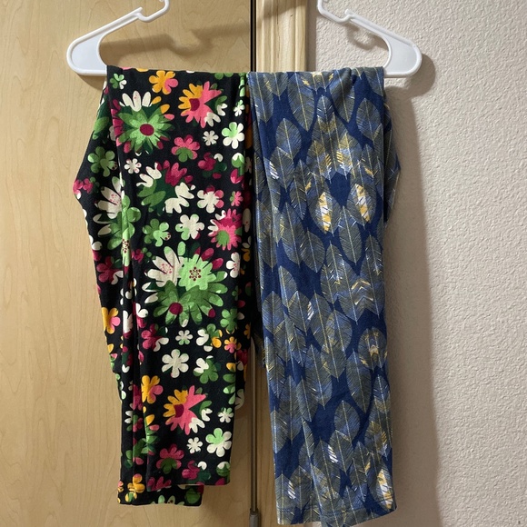 LuLaRoe Pants - Two Pairs One Size XS-XL Autumn Fall Winter Color Print Buttery Soft Leggings…